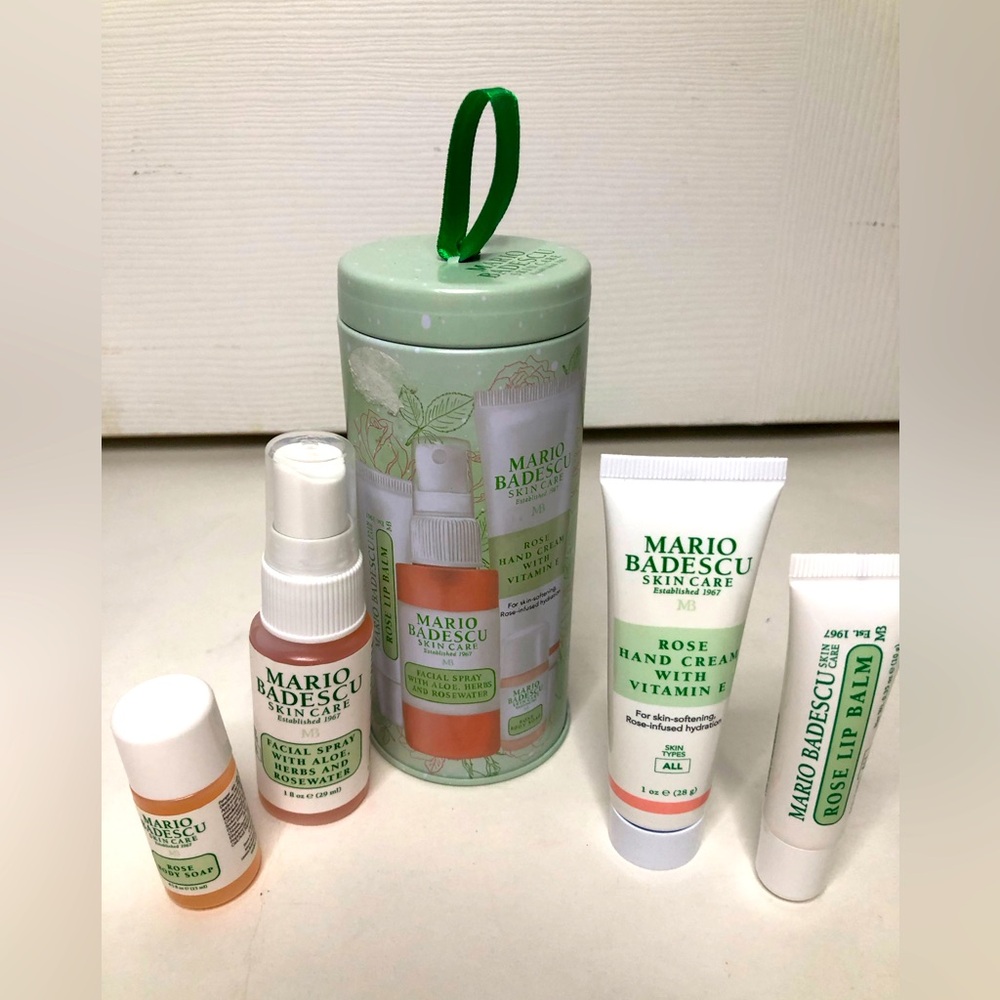 Mario Badescu winter glow essentials 4 piece essentials gift set New‎ in tin